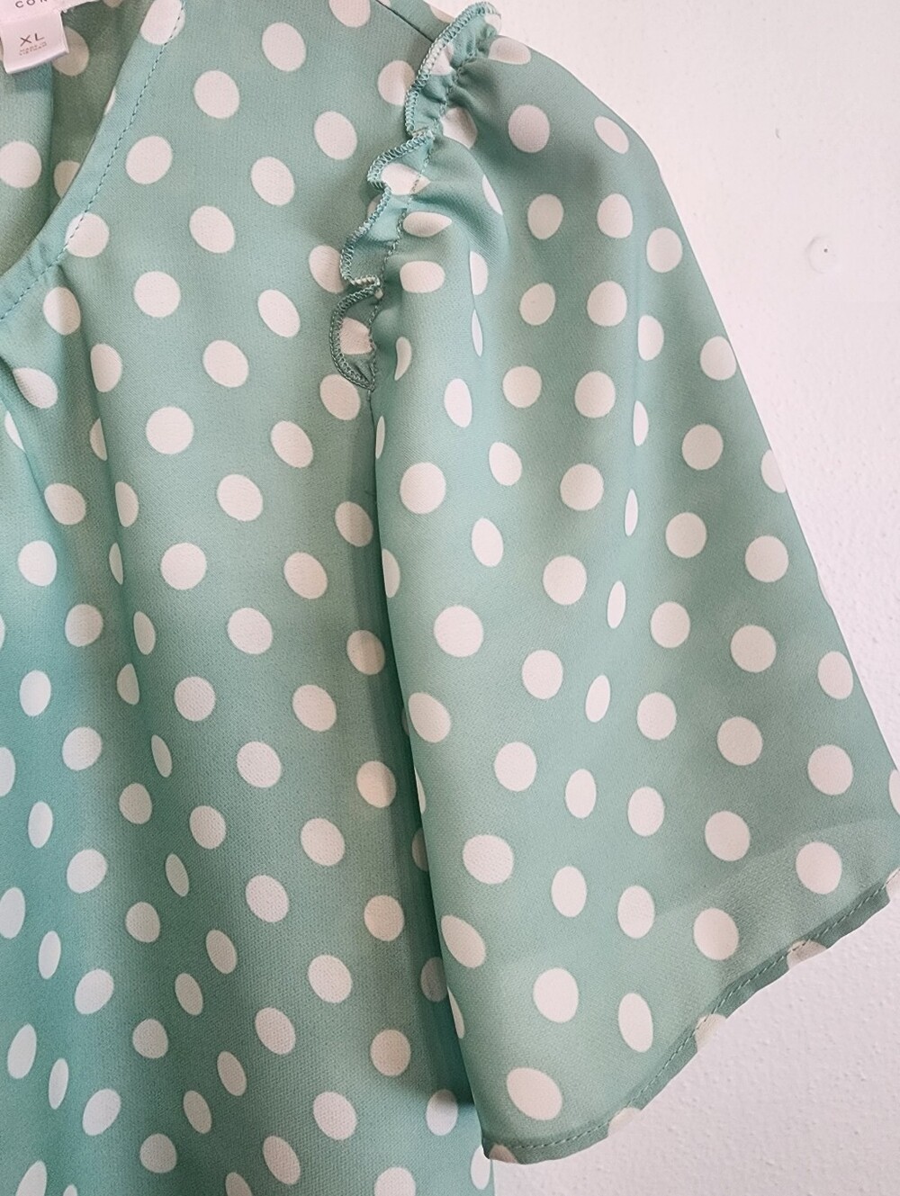 Lauren Conrad Green and Cream Polka Dot Short Sleeve Blouse Size XL - Picture 3 of 10